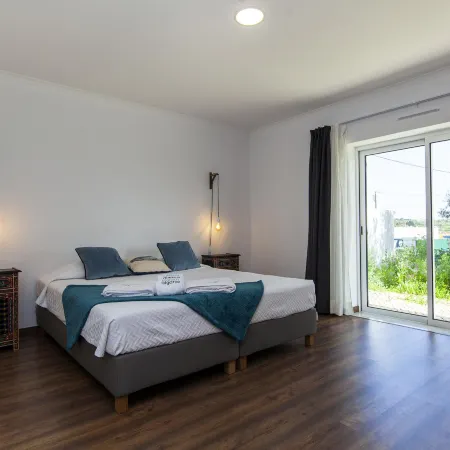 D13 - Eiras Velhas Holiday House in Almádena