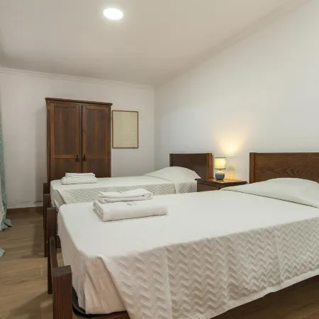 HH 06 - 2 Bed Apartment in Olive Hills Guesthouse