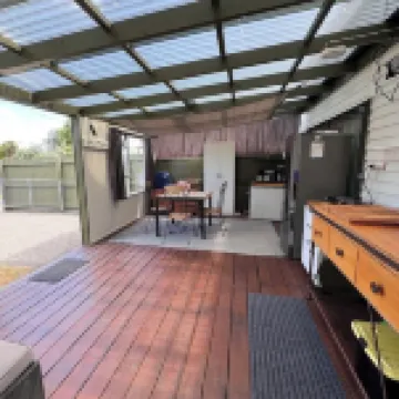 Modern cabin at beautiful Pohara Beach 波哈拉酒店