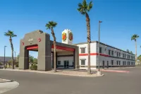 Super 8 by Wyndham Casa Grande Hotels in Pinal County