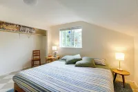 Charming Rockaway Beach House, Walk to Ocean! - 3-Star