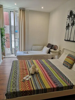 Central and Basic Universitat for Young Hostel - Misafirhane