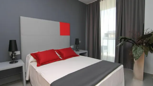 코스타 도라다의 아파트먼트, 해변 근처