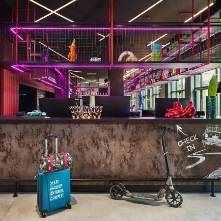 Moxy Warsaw City Отели рядом с достопримечательностью «Станция метро Mlociny»