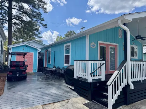 Spacious Cottage with Golf Cart Access - Charming Family Retreat