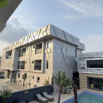 Fullbliss Hotel and Suites