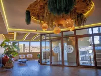 Illampu Art Boutique Hotel Hotels near Triplets Bridge
