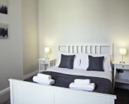 Deluxe 1 bedroom apartment