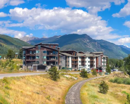 レイクサイド ビレッジ バイ ベイル リゾーツ キーストーンのホテル