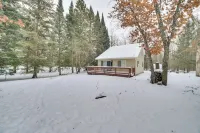 Family Nature Escape! South Branch Haven w/ Deck - 3 étoiles