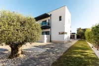 Villa Positiva With Heated Pool