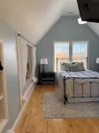Amazing Four Season Modern Farmhouse with Mountain Views and Hot Tub