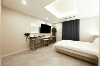 Cheorwon M Motel