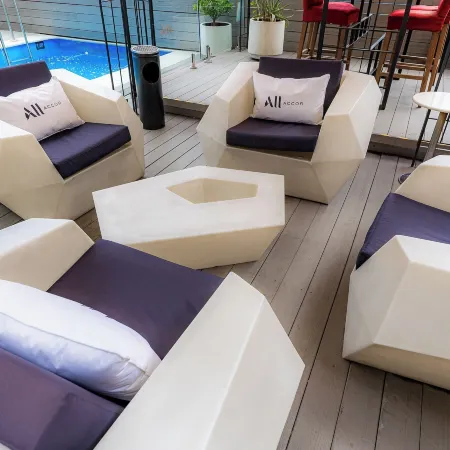 Mercure Santiago Centro Отели рядом с достопримечательностью «Беллависта»
