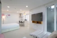 Geoje Arco Pool Villa - 2-Star