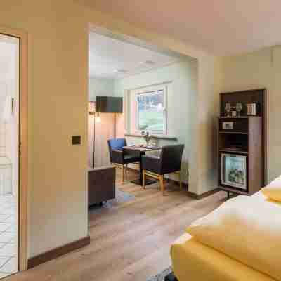 Waldhotel Sonnenberg Rooms