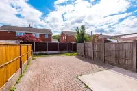 Pristine Home With Parking Ideal for Contractors