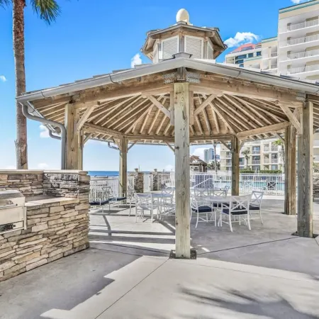 Beachfront Escape Sleeps 10 Incredible Views