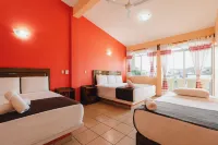 HOTEL CASA PALMARES