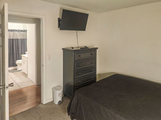 Escondido Urban Stay - 2BR Apartment