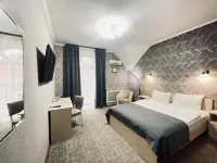 Vizit Hotel - 停車場