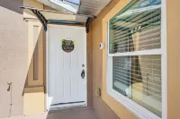 2 Mi to Public Pool! Cozy Naples Cottage w/ Patio - Homestays