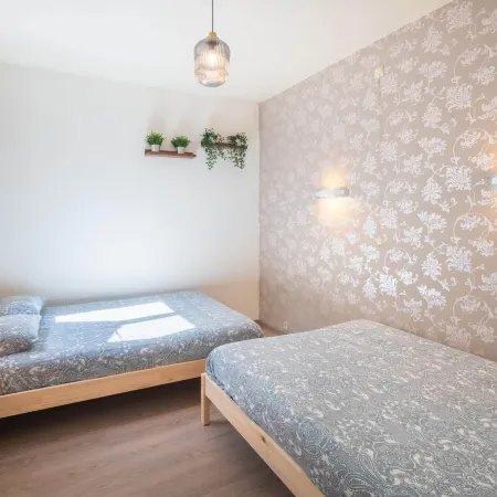 Large Antwerp City Center Apartments3bbns