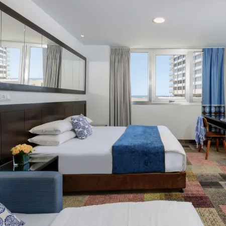 Embassy Hotel Tel Aviv Отели рядом с достопримечательностью «Пляж Тель-Авива»
