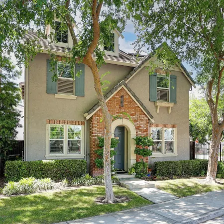 Spacious + Pet-friendly Family Home in Tracy
