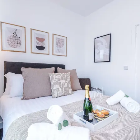 Modern 6 Bed House Perfect for Business and Groups Отели в г. Теймсайд