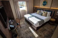 The Gailes Hotel & Spa - parking