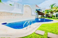 Gorgeous 22 People Villa with Pool Playacar Phase 2 - Villas