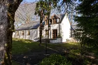 Little Red Rooster Rest and Spa
