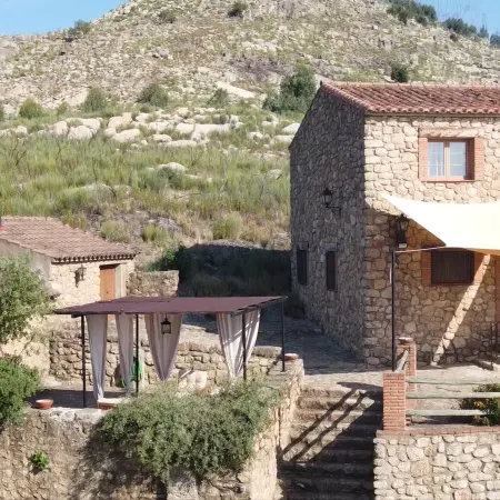 Detached 4 Bedroom Villa with Pool