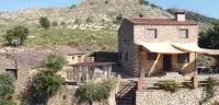 Detached 4 Bedroom Villa with Pool - 私人泳池