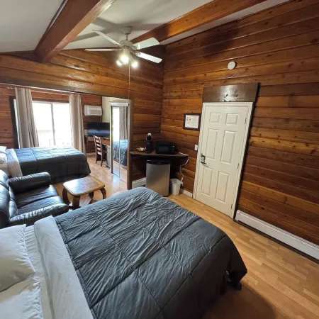 Merritt Lodge
