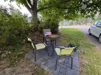 Hall's Haven: Simple Cozy Escape. Pets Welcome! Hiking & Wine Trail Nearby - 2-Star