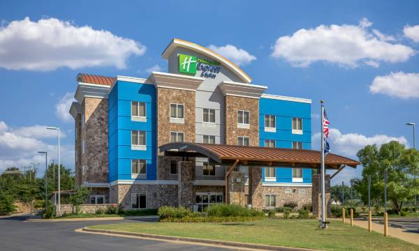 Holiday Inn Express & Suites HOT Springs by IHG
