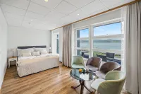 Hotel West - 3-Star