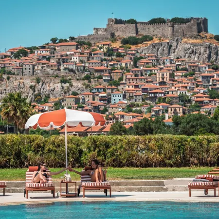 Delfinia Hotel & Bungalows
