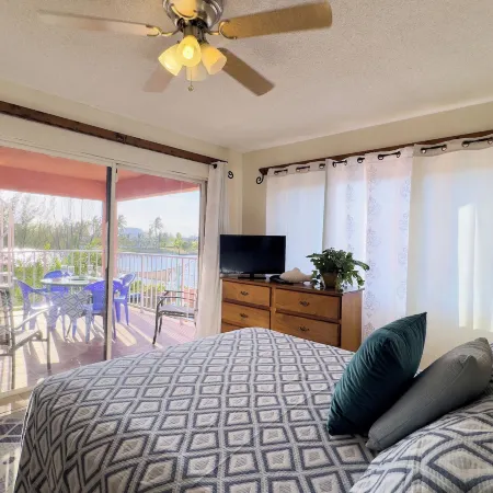 Dundee Bay Villas