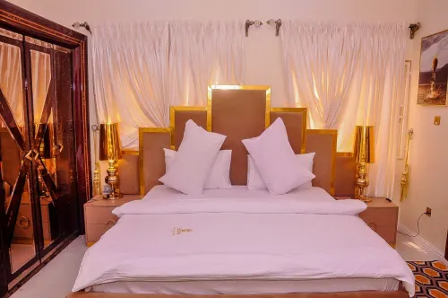 Eden Luxury Suites - 2-Star