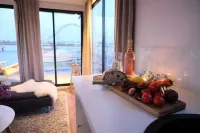 Solvesborg Houseboat With Harbour Views - Sleeps 4 - 2-Star