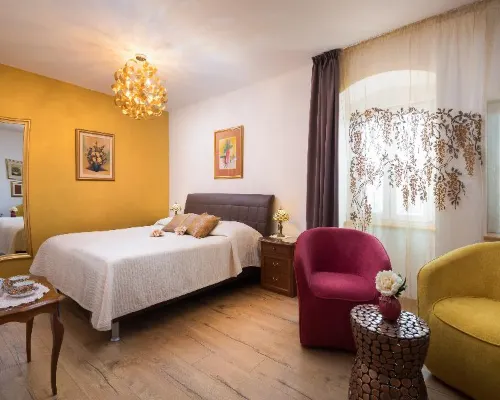Romantic Luxury Rooms Hotel dekat Split City Centre