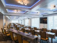 The Atterbury Hotel, Autograph Collection Hotel dekat Teater O'Reilly