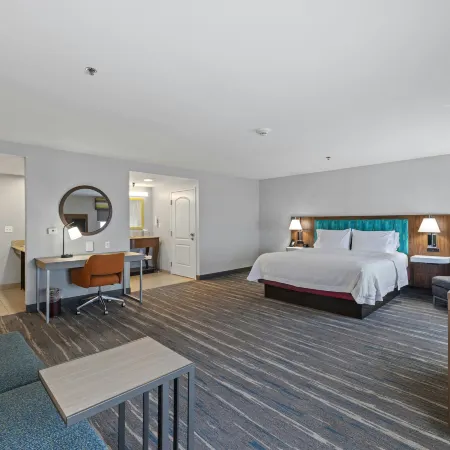 Hampton Inn & Suites Madera