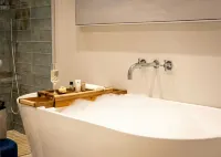 Great Fosters - Near Windsor - Romantic