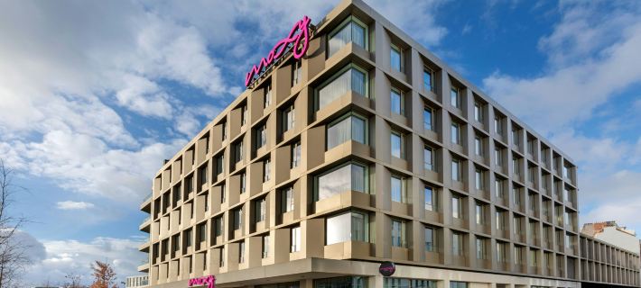 Moxy Antwerp Hotele w: Antwerpia