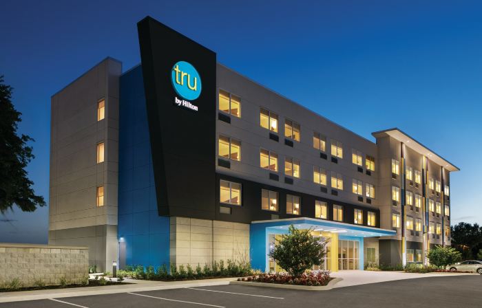 Tru by Hilton  Sebring