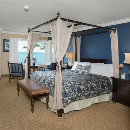 Blue Dolphin Inn